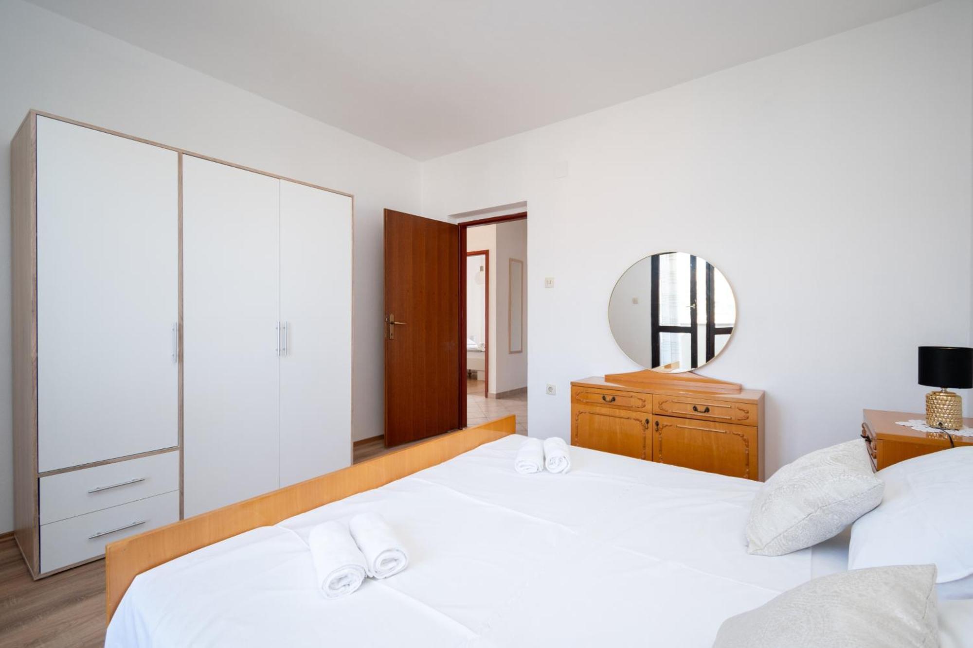 Apartments With A Parking Space Pag - 15765 Pag Town Room photo