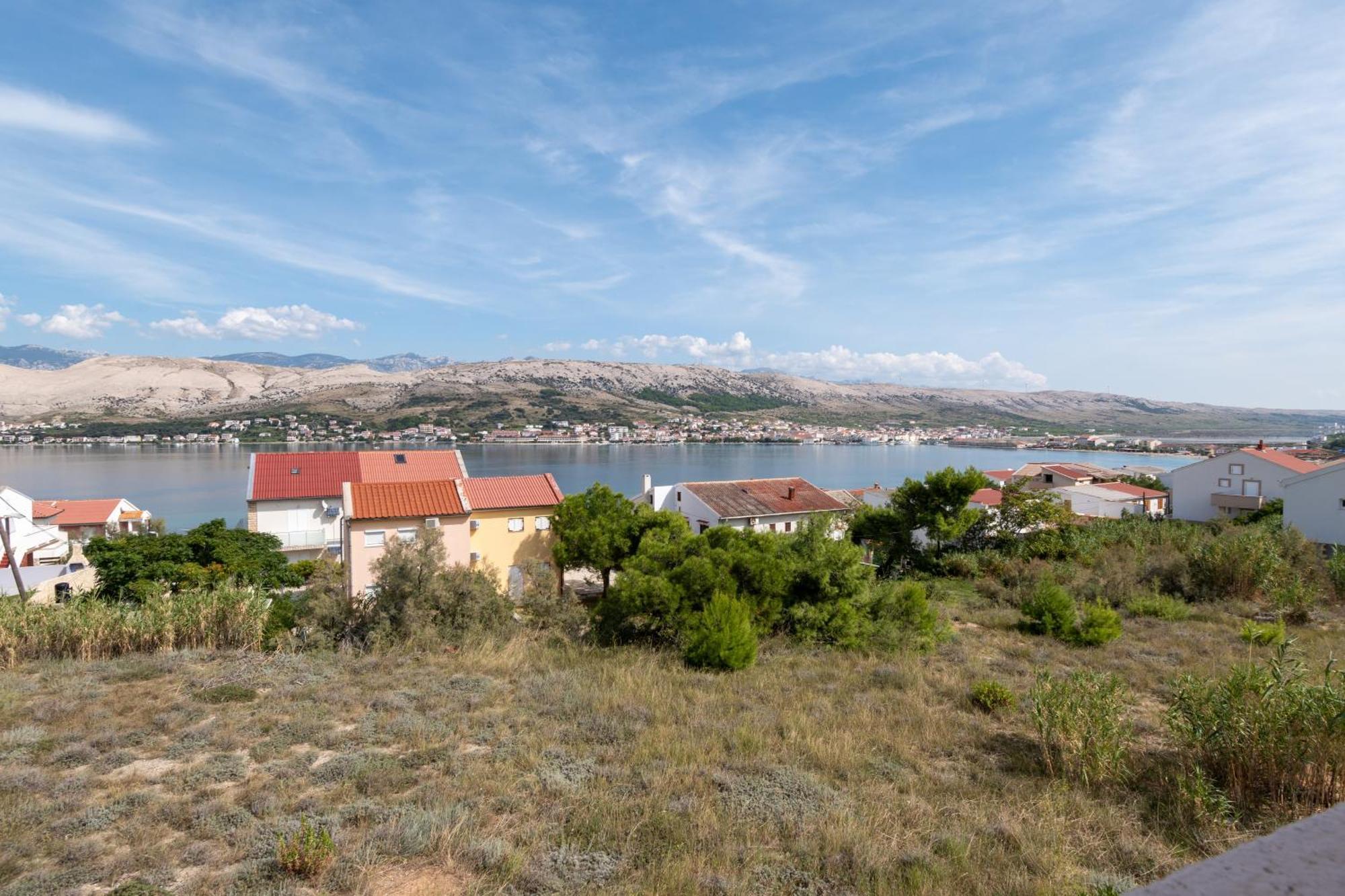Apartments With A Parking Space Pag - 15765 Pag Town Exterior photo